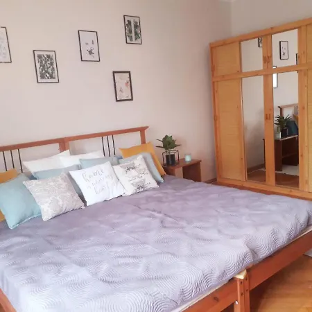 Rozmaring Apartman